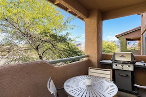 Condo, 2 Bedrooms, Kitchen | Balcony