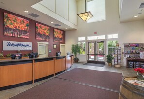 Lobby - WorldMark Windsor (Windsor)