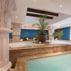 Couples treatment rooms, sauna, hot tub, steam room, Turkish bath