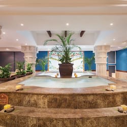 Couples treatment rooms, sauna, hot tub, steam room, Turkish bath