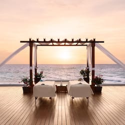 Couples treatment rooms, sauna, hot tub, steam room, Turkish bath