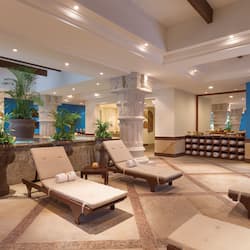 Couples treatment rooms, sauna, hot tub, steam room, Turkish bath