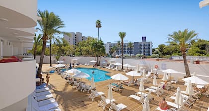 Palmanova Beach Apartments by TRH