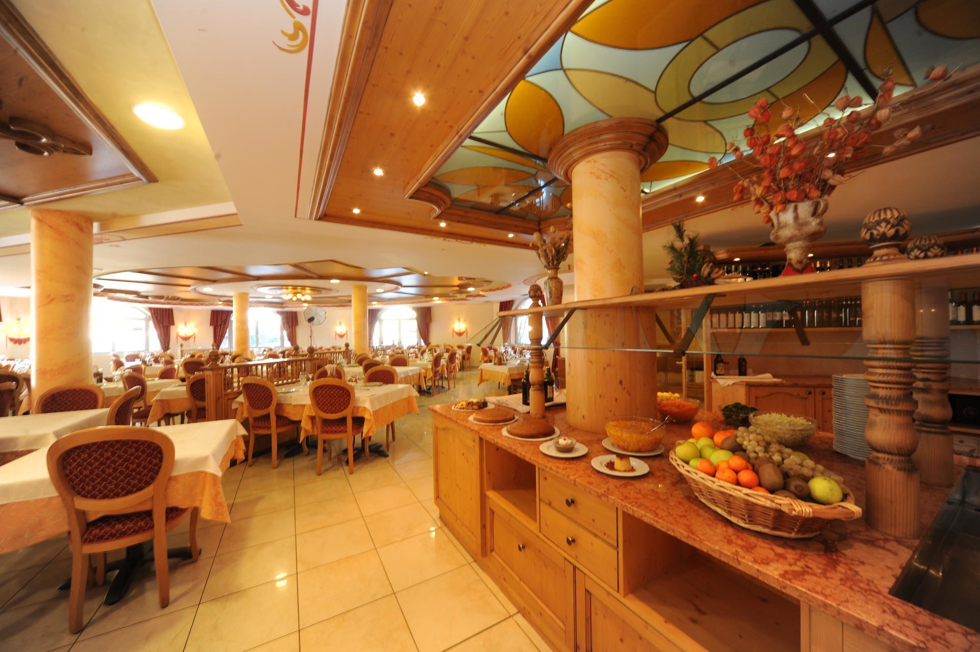 Mittagessen und Abendessen, lokale Küche