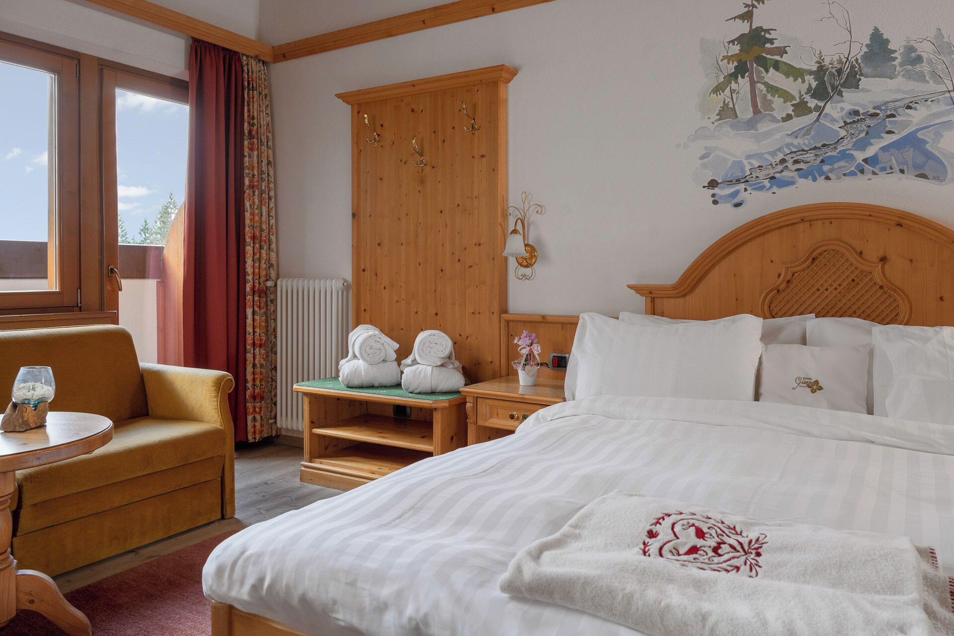 Room (Quadrifoglio) | Premium bedding, down duvets, memory-foam beds, minibar