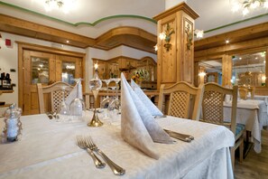 Dinner served  - Hotel Gianna (Tre Ville)