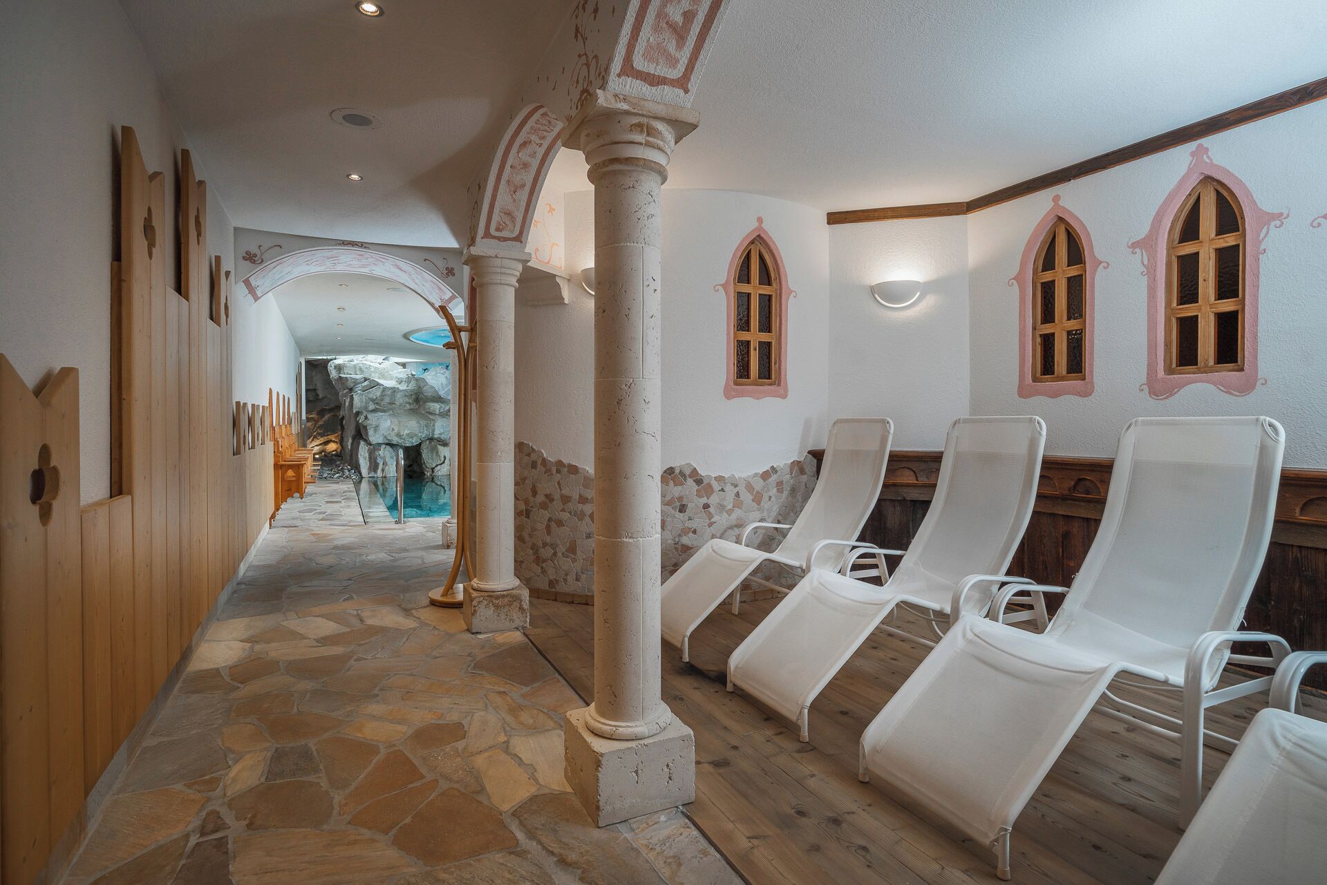 Sauna, Turkish bath, body treatments, body scrubs, facials