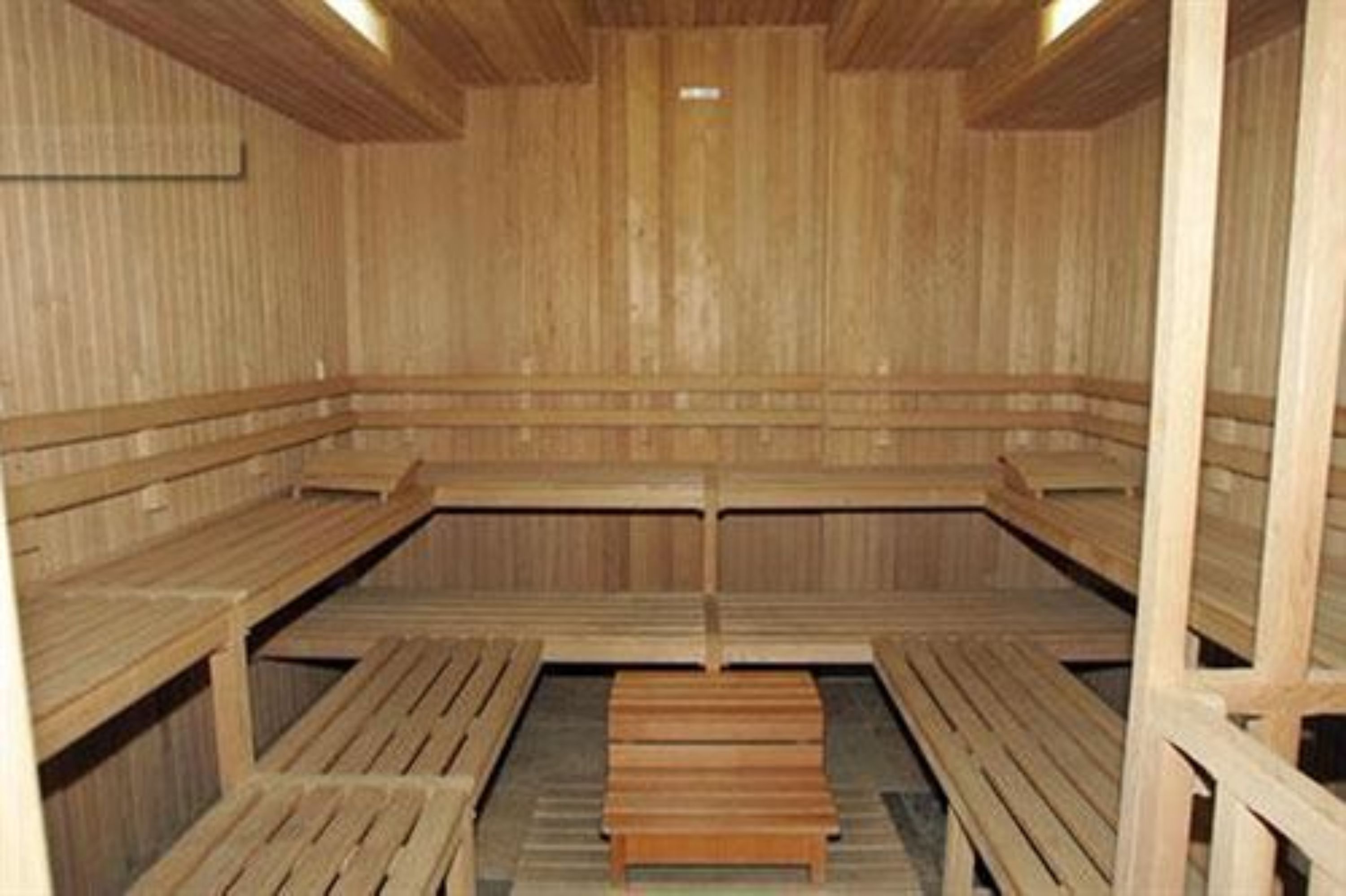 Körperbehandlungen, Ganzkörperwickelbehandlung, Körperpeelings