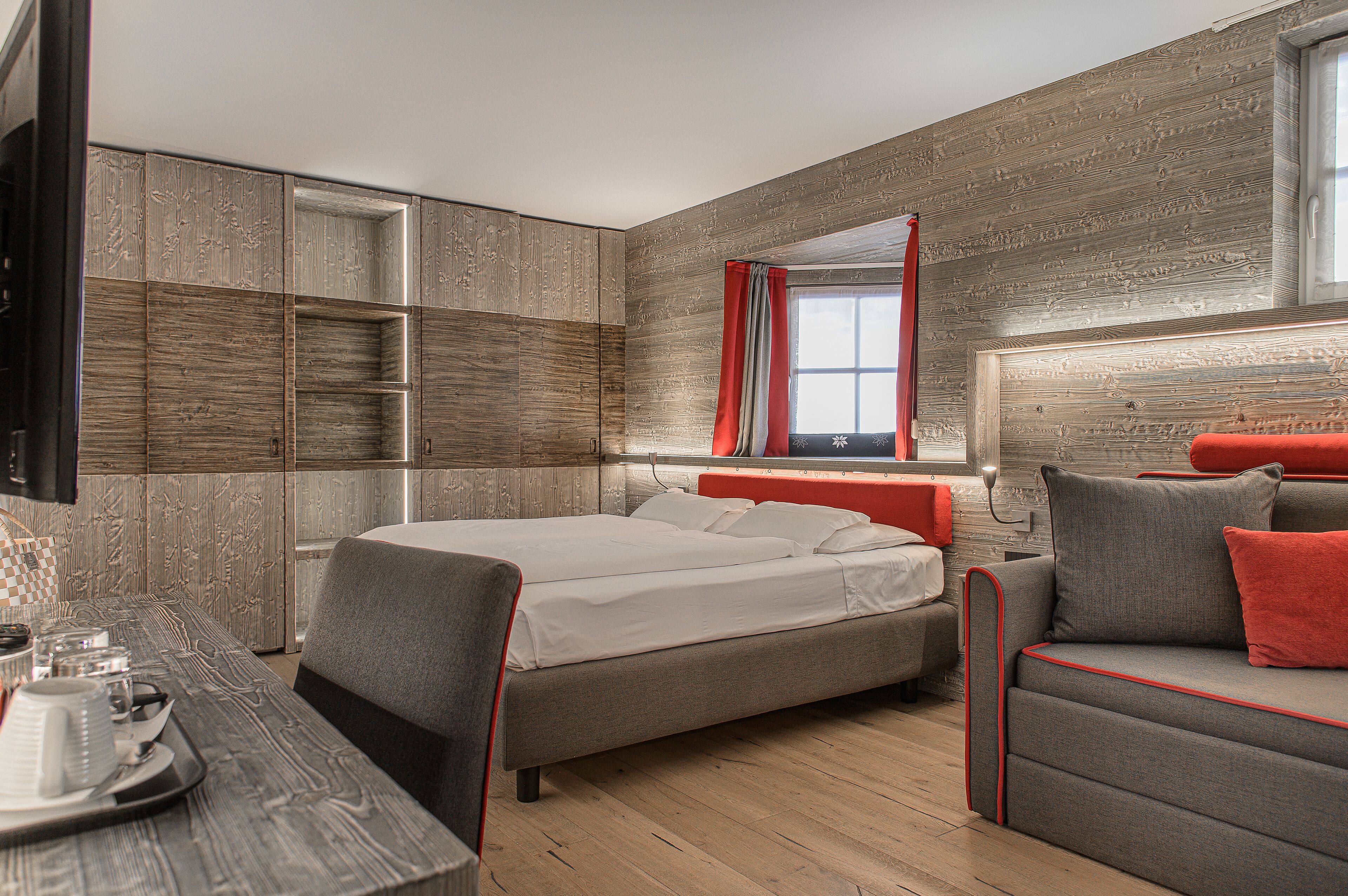 luxury double room | 1 bedroom, premium bedding, minibar, in-room safe