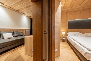 Habitación estándar con 1 cama doble o 2 individuales, 1 habitación | Escritorio, wifi gratis, ropa de cama