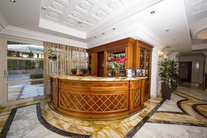 Interior detail - Sunrise Hotel (Rome)
