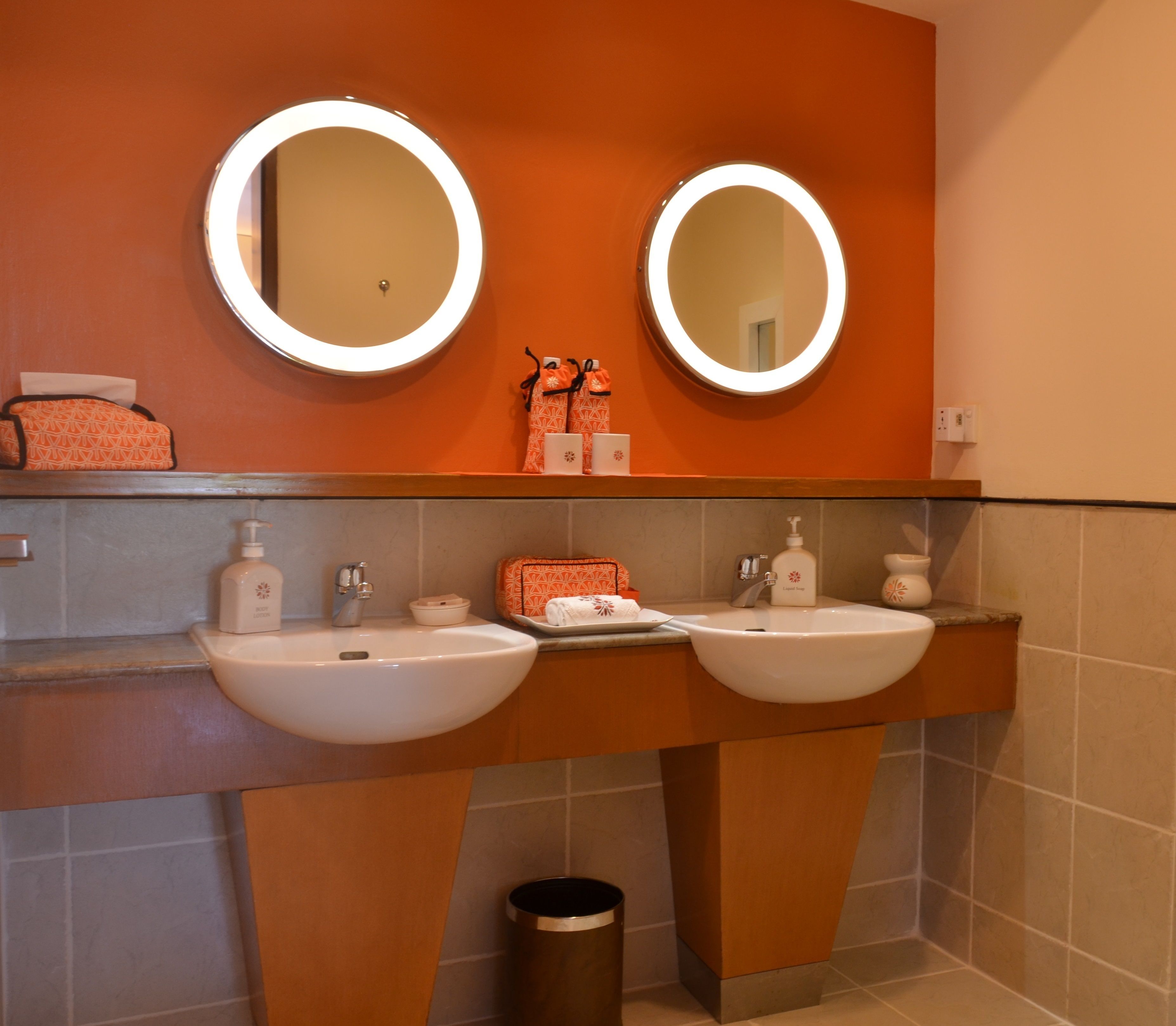 island family suite - free return transfer (bbt terminal and resort) | bathroom | combined shower/bathtub, free toiletries, hair dryer, towels