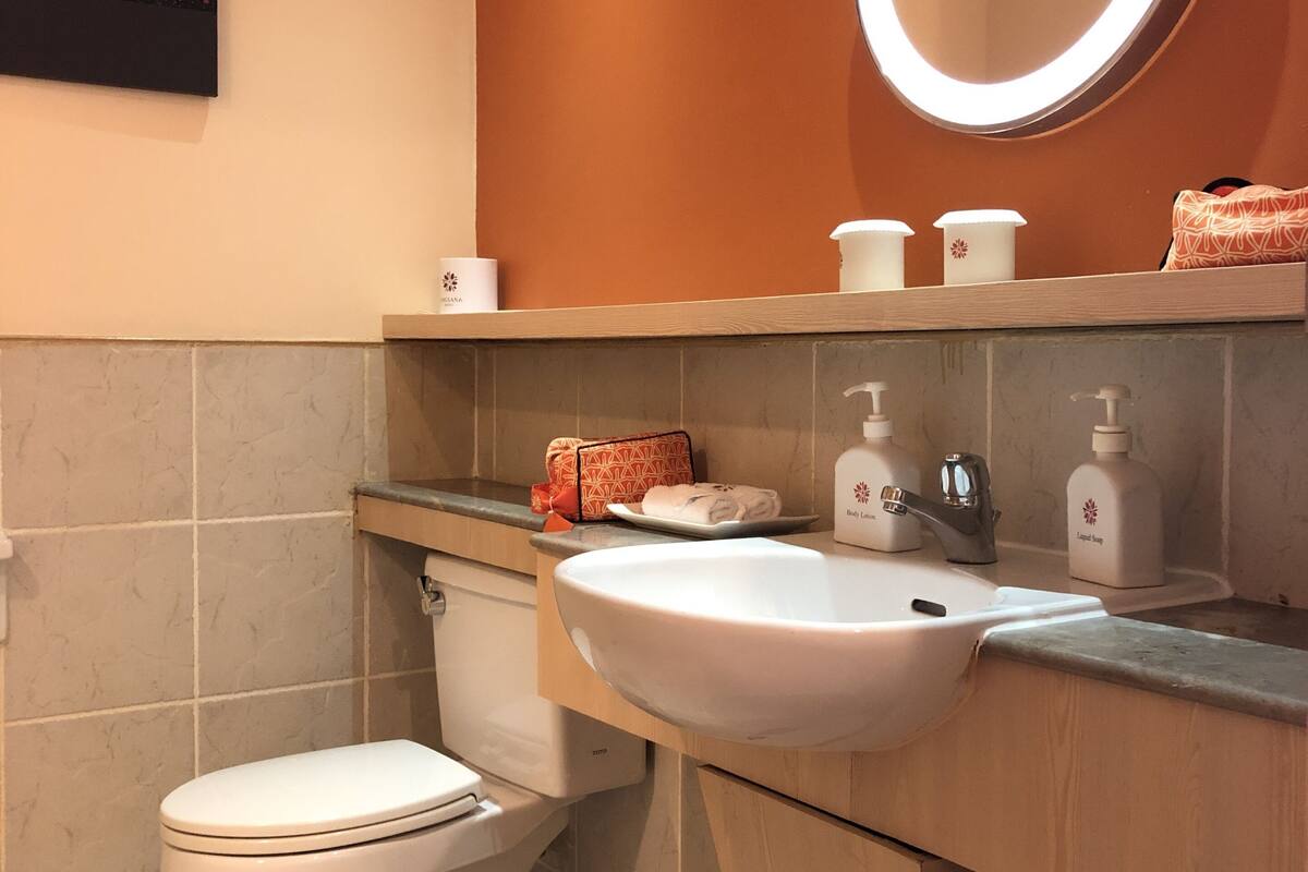 sea breeze room - queen - free return transfer (bbt terminal and resort) | bathroom | combined shower/bathtub, free toiletries, hair dryer, towels