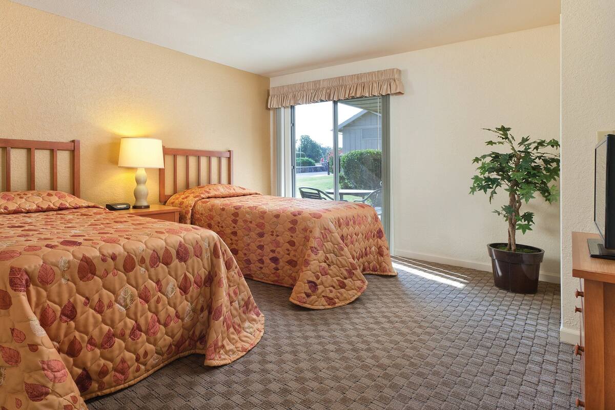 iron/ironing board, bed sheets