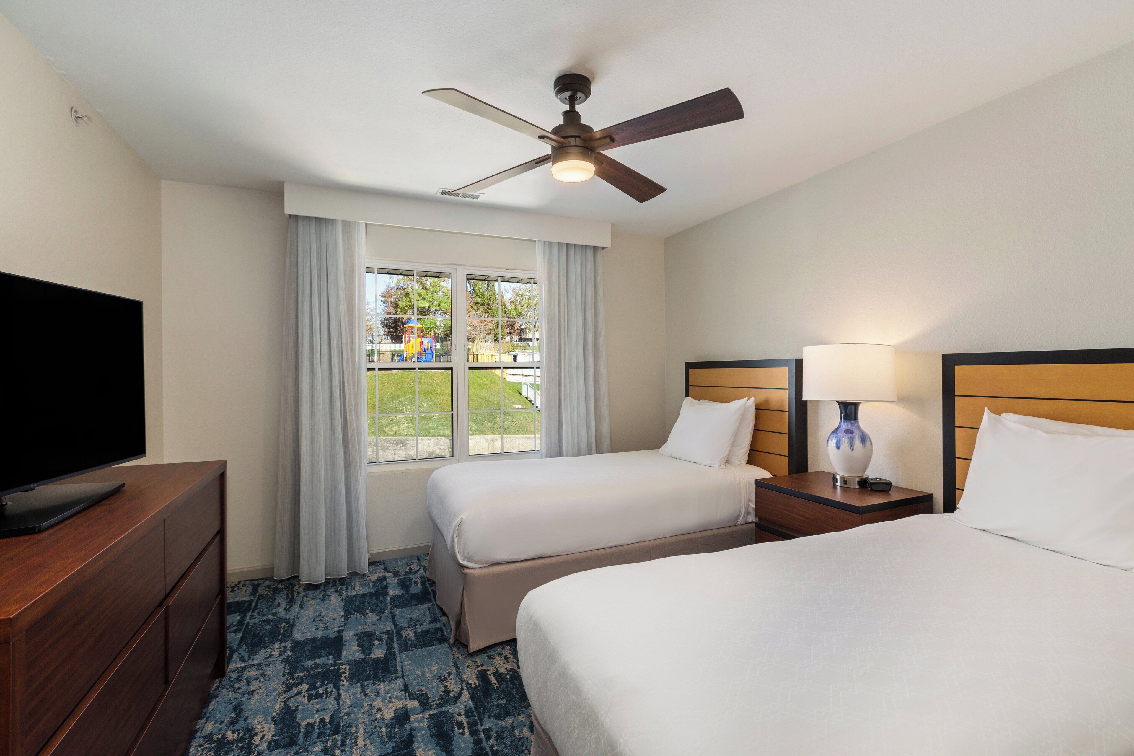 standard condo, 2 bedrooms, non smoking, kitchen | iron/ironing board, wifi, bed sheets