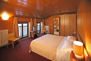 Caja de seguridad en la habitación y sistema de insonorización