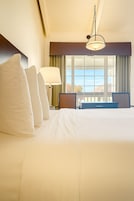 Superior Room, 1 King Bed, Landmark View | 1 bedroom, desk, blackout drapes, iron/ironing board