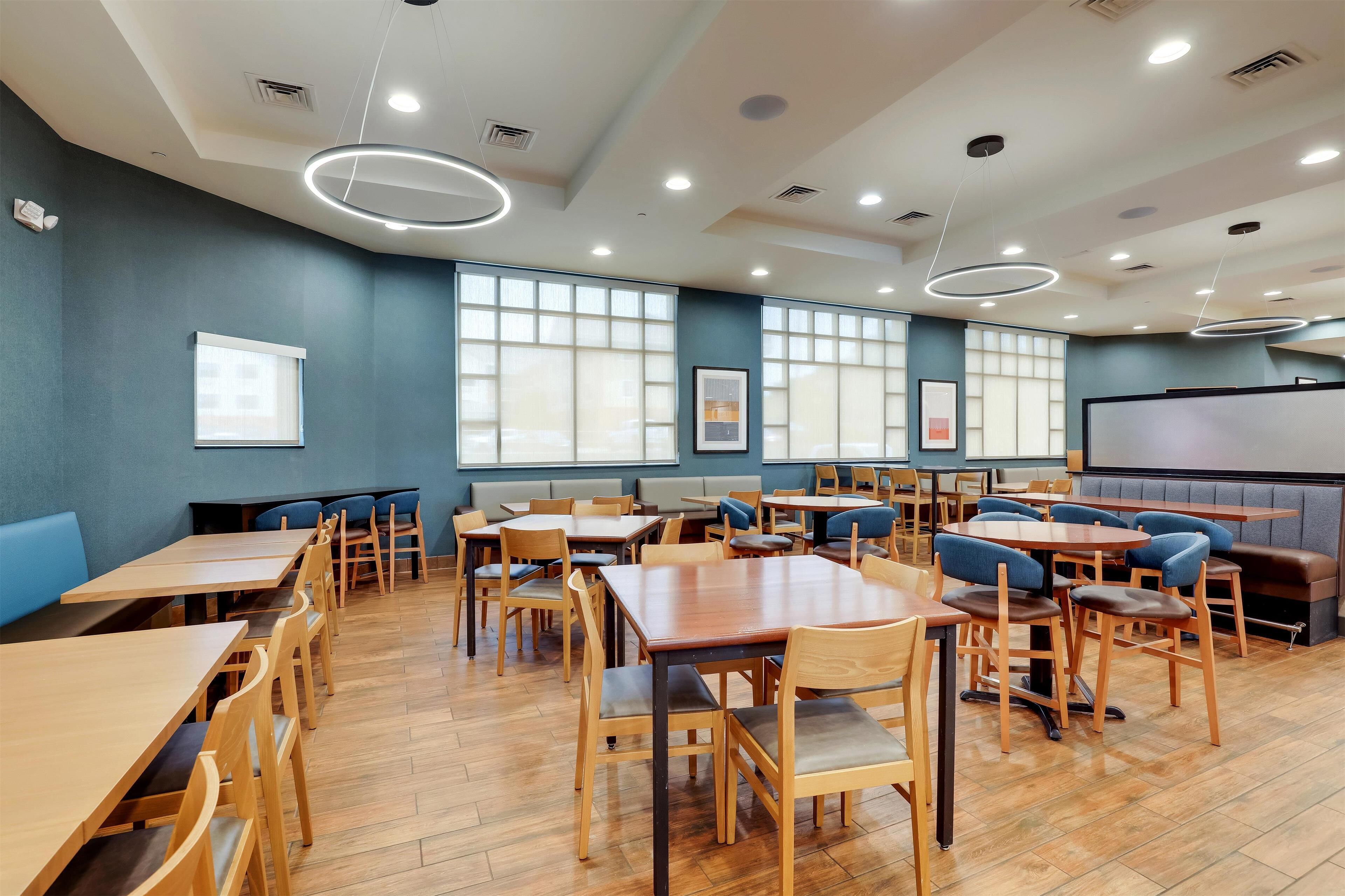 包每日自助早餐