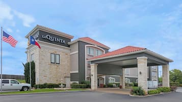 บริเวณภายนอก