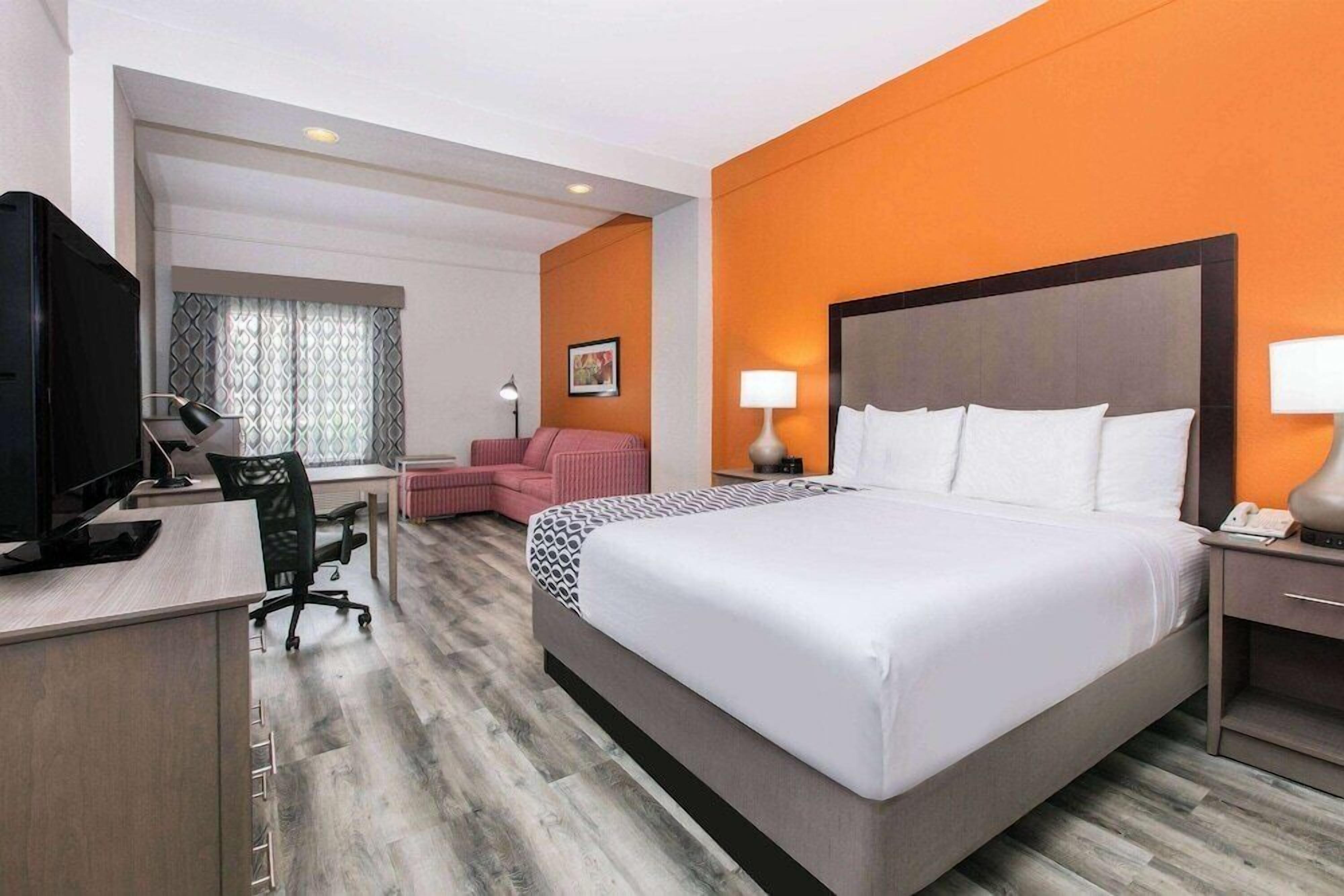 Ropa de cama de alta calidad y escritorio 