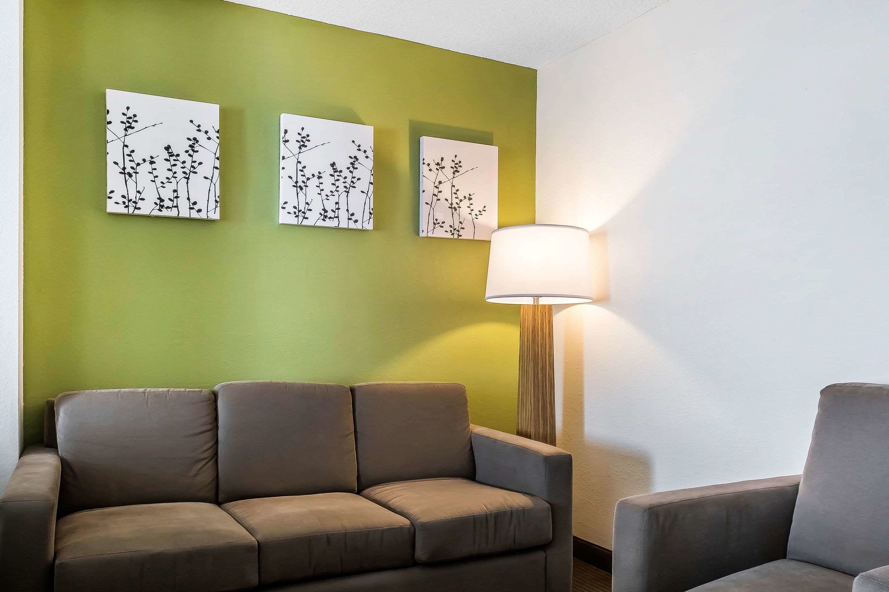 suite, multiple beds, accessible, non smoking | desk, iron/ironing board, rollaway beds, free wifi