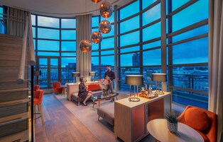 平板电视、收费电影