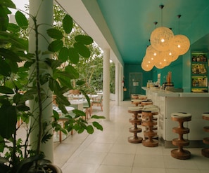 2 restaurants, breakfast, lunch, dinner served; Fusion cuisine