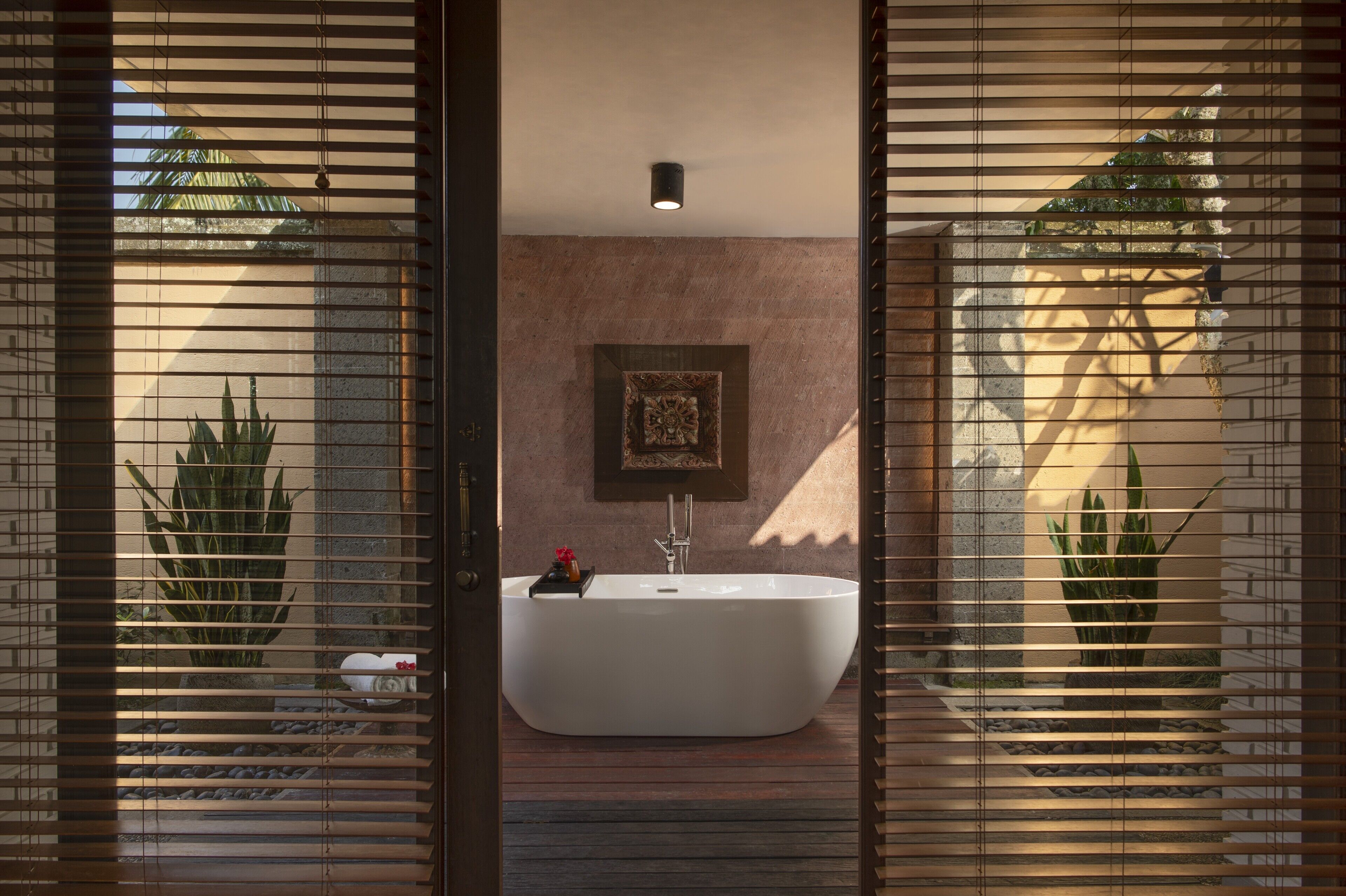 separate bathtub and shower, deep-soaking bathtub, rainfall showerhead