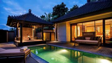 Kolam renang pribadi