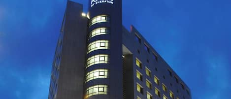 Esterni