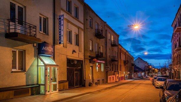 Front of property - evening/night - Mikotel Hotel (Vilnius)