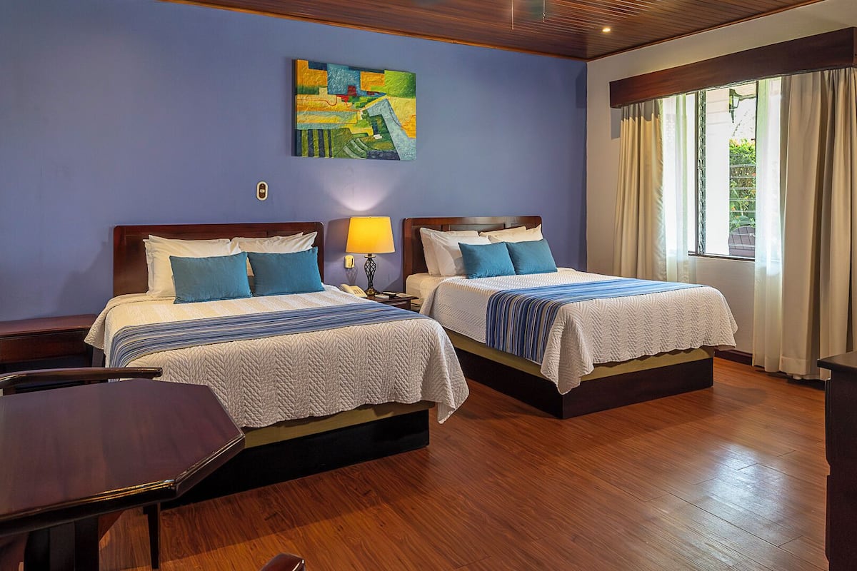 Clásica | 1 bedroom, premium bedding, in-room safe, desk