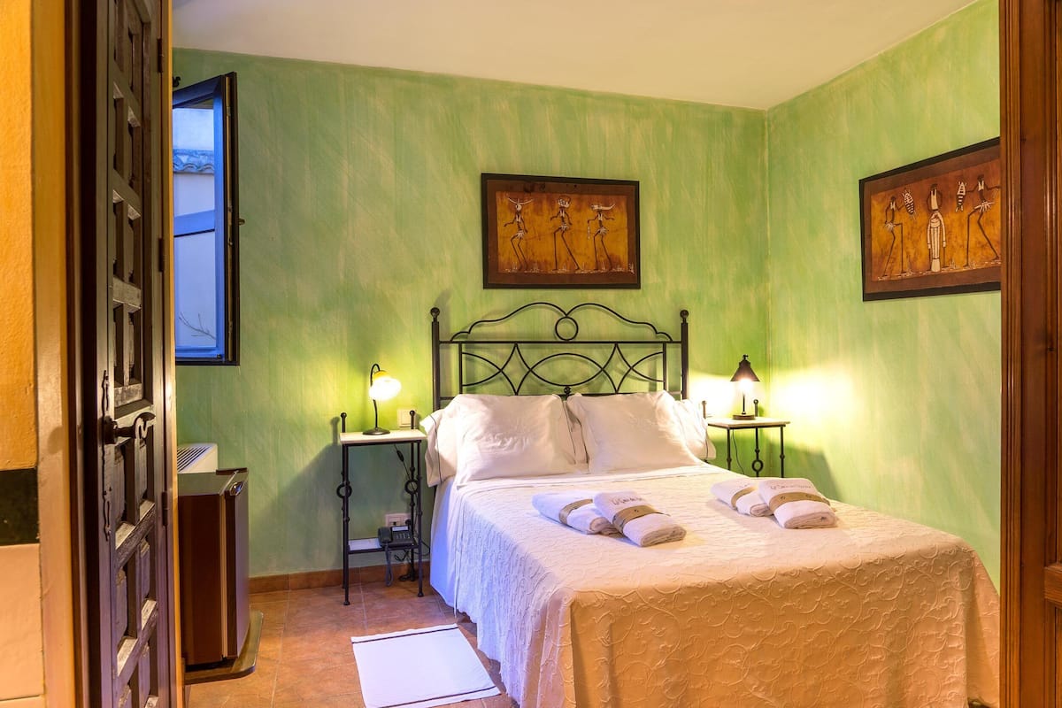 Single Room | Down comforters, memory foam beds, minibar, in-room safe