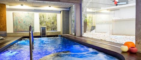 桑拿、熱水浴缸、身體療程、水療、芳香療法、體膜護理