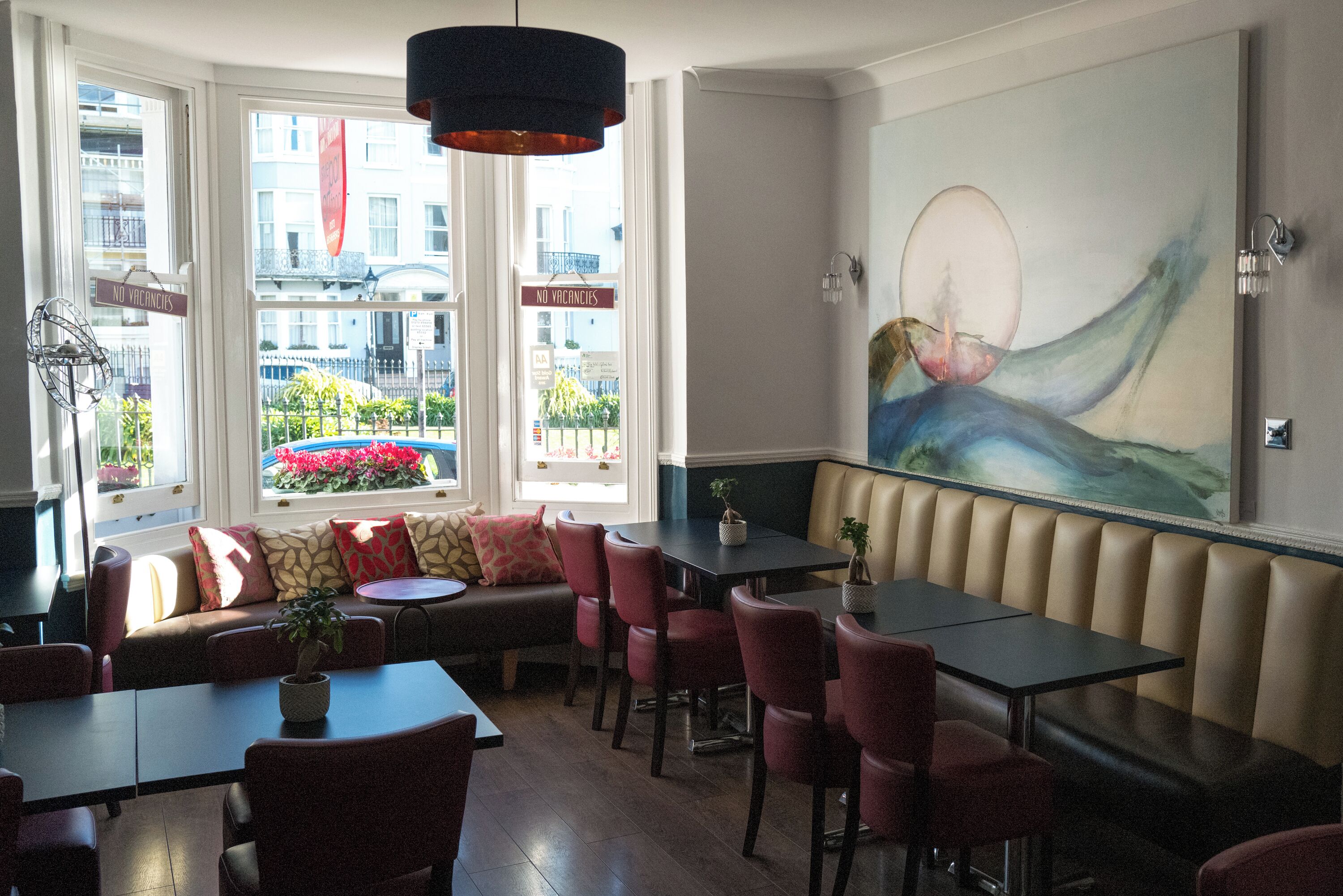 Daily full breakfast (GBP 12.50 per person)