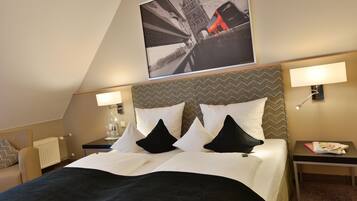 Premium-Doppelzimmer, 1 King-Bett, Balkon | Allergikerbettwaren, Zimmersafe, Schreibtisch