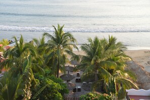 View from property - Hotel Aura del Mar (Zihuatanejo)
