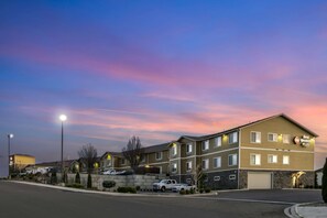 Exterior - Best Western Plus Grapevine Inn (Sunnyside)