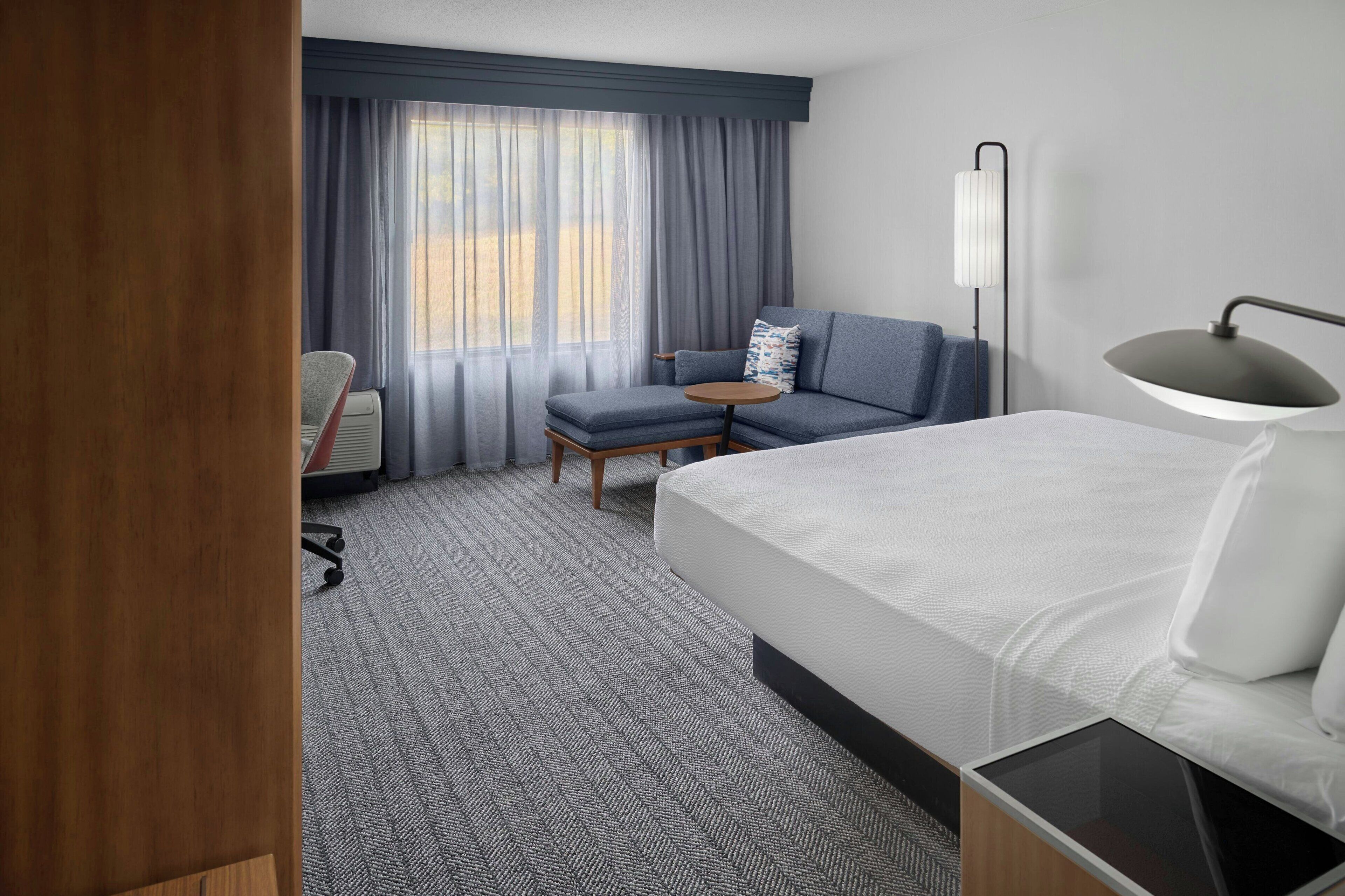 Literie de qualité supérieure, surmatelas, bureau