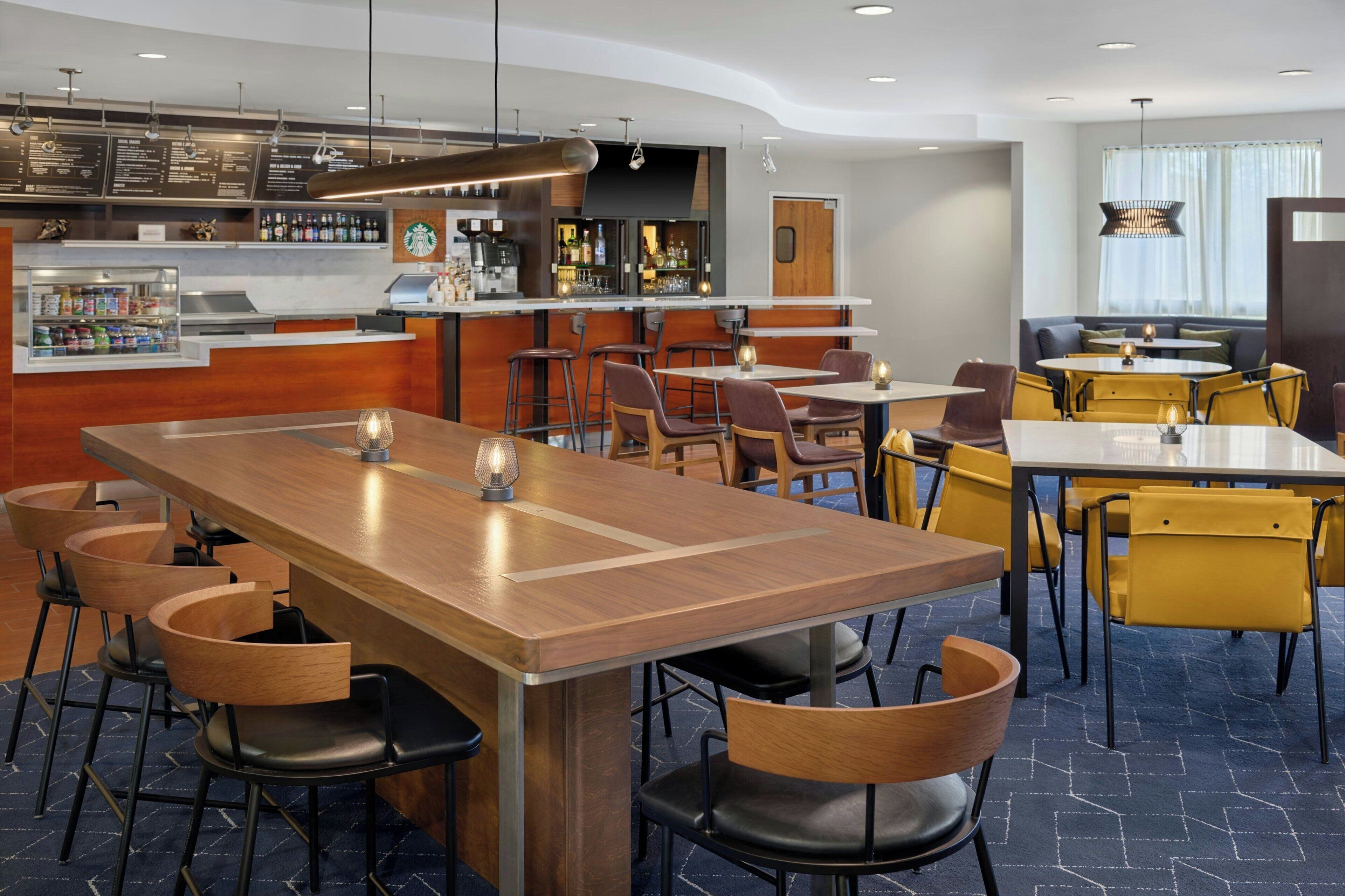 供應早餐和晚餐