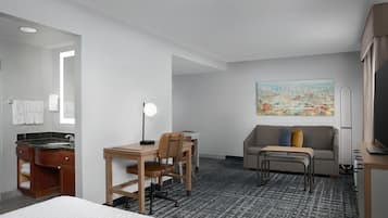 Premium bedding, in-room safe, desk, iron/ironing board