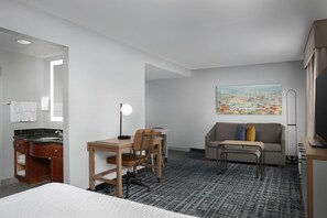 Literie de qualité supérieure, coffres-forts dans les chambres, bureau