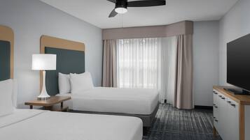 Suite, 2 Queen Beds, Non Smoking