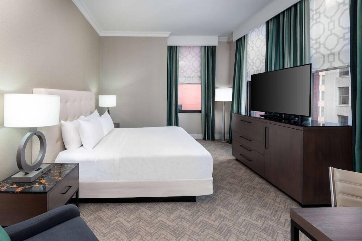 Egyptian cotton sheets, premium bedding, pillowtop beds, in-room safe