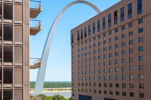Exterior - Hilton Pennywell St. Louis at the Arch (St. Louis)