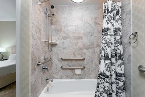 Vòi sen/bồn tắm kết hợp, đồ dùng nhà tắm được thiết kế riêng 