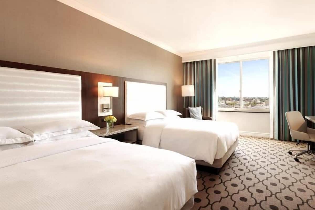 1 bedroom, premium bedding, down comforters, in-room safe