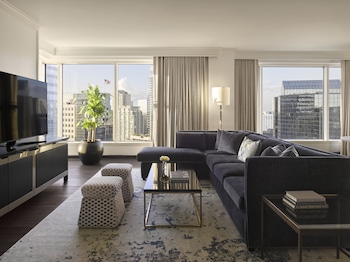 Egyptian cotton sheets, premium bedding, down comforters, minibar at InterContinental Buckhead Atlanta by IHG