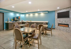 Desayuno continental incluido todos los días 