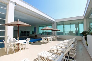 Una piscina techada